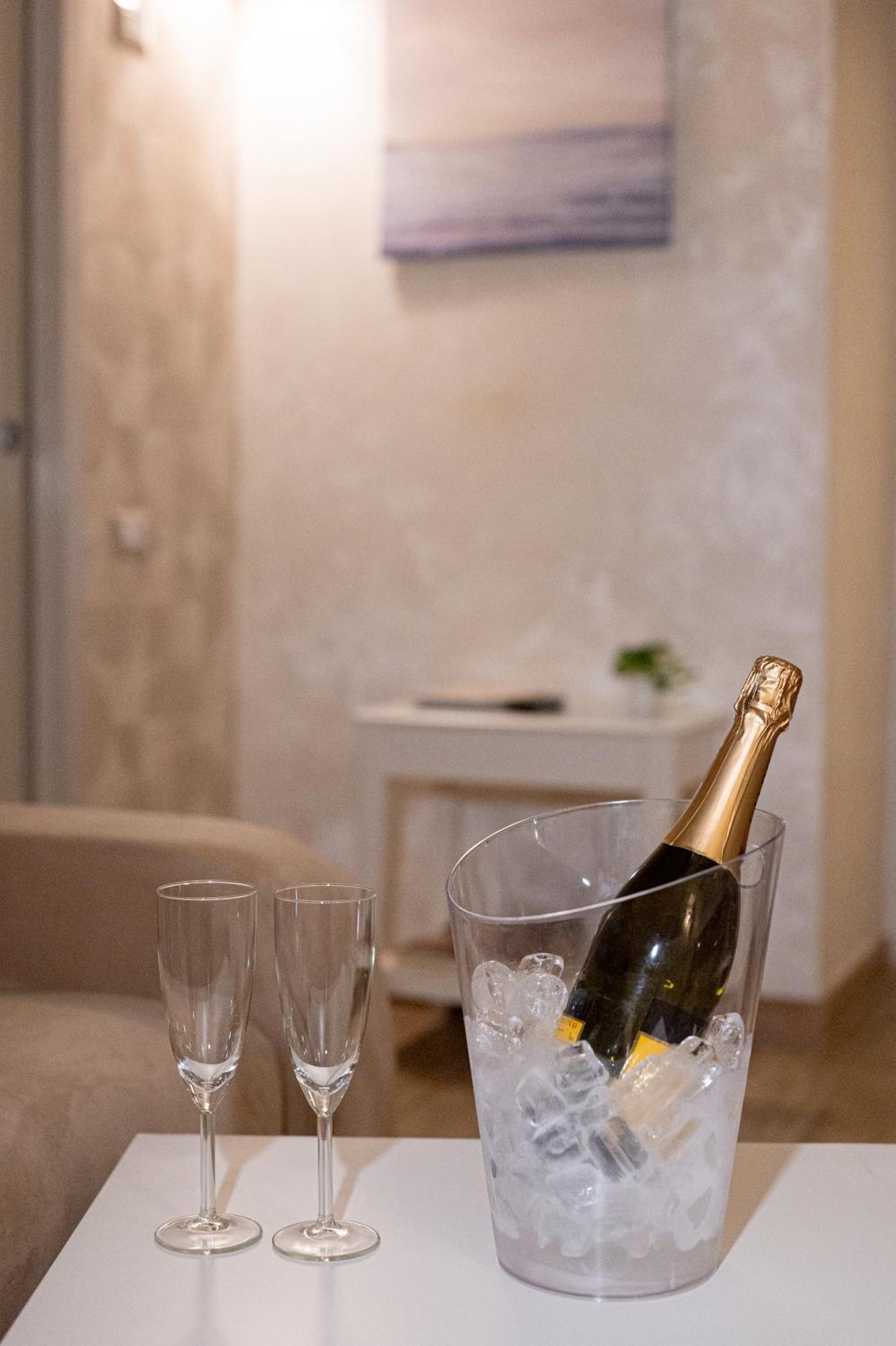 Suite House 78 บารี ภายนอก รูปภาพ